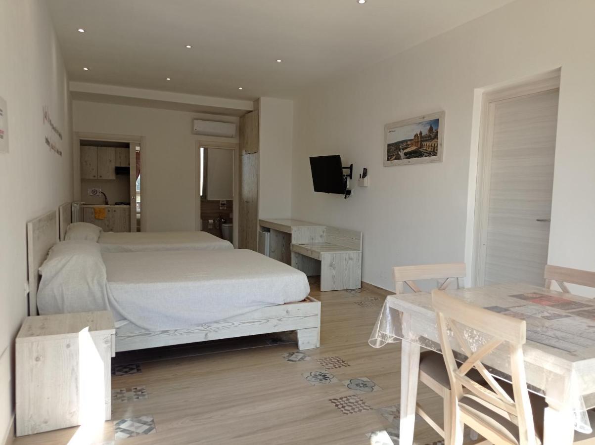 Sicily Rooms Appartamenti Carini Exterior photo